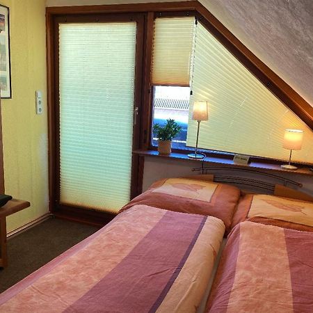 Gemütliches Zimmer zentral in der Lüneburger Heide Schneverdingen Exterior foto
