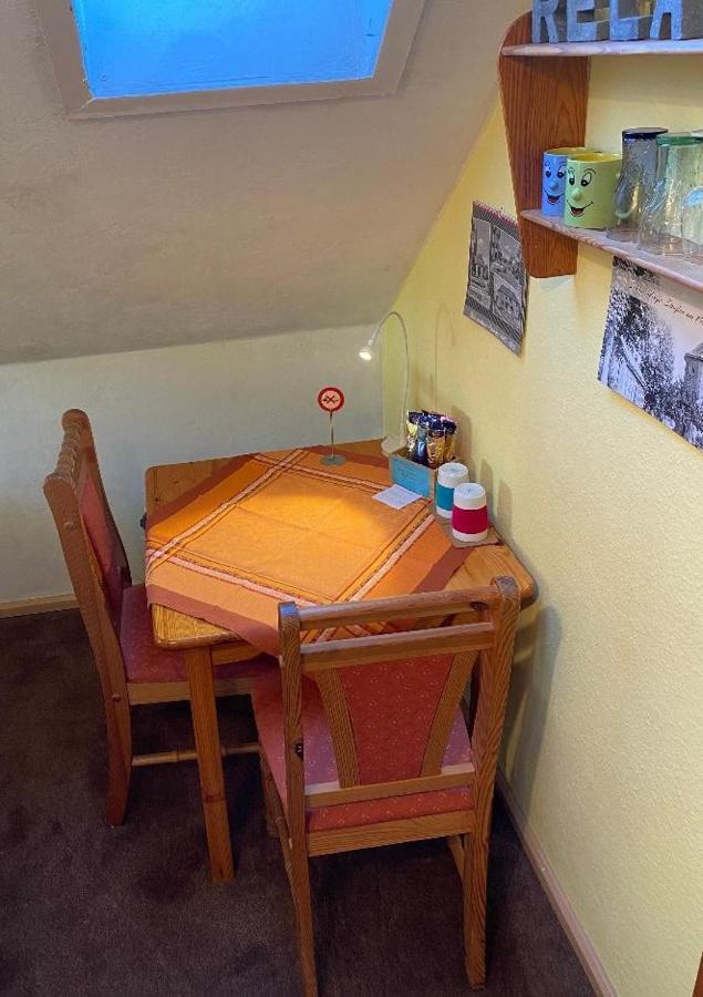 Gemütliches Zimmer zentral in der Lüneburger Heide Schneverdingen Exterior foto