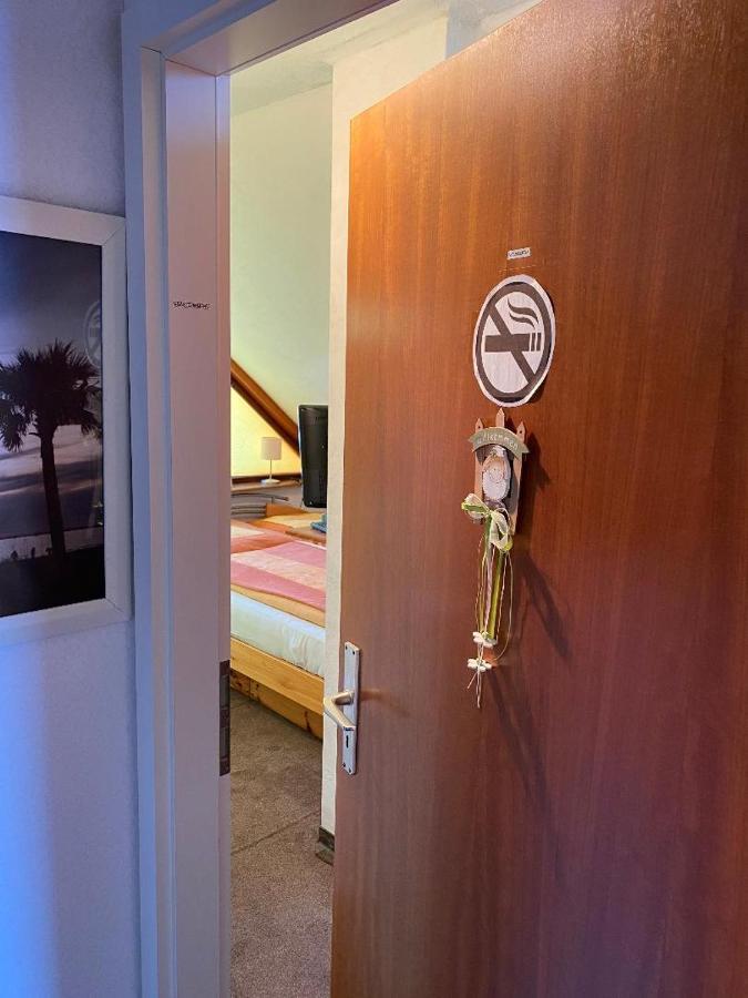 Gemütliches Zimmer zentral in der Lüneburger Heide Schneverdingen Exterior foto