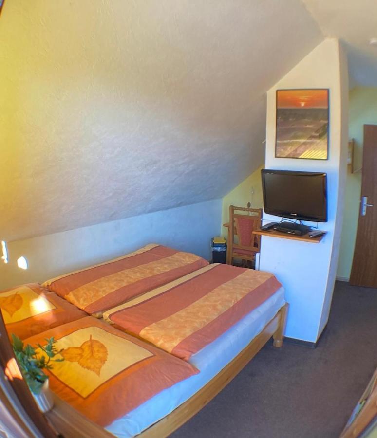 Gemütliches Zimmer zentral in der Lüneburger Heide Schneverdingen Exterior foto